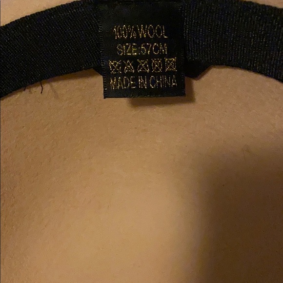 Brand new! 100% wool hat - Picture 3 of 4